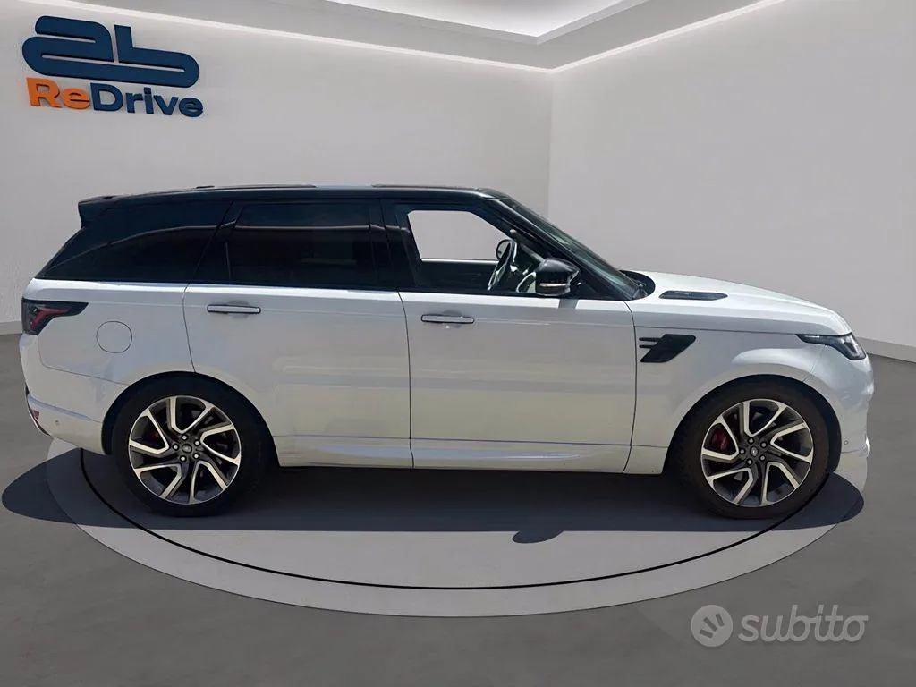 Land Rover Range Rover Sport 2022 photo 3