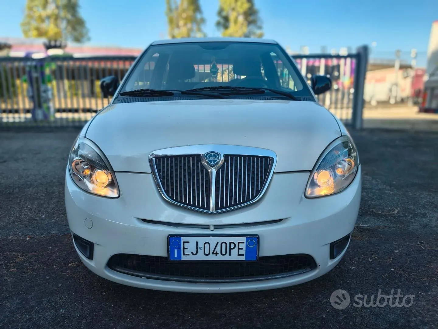 Lancia Ypsilon 2011 photo 3