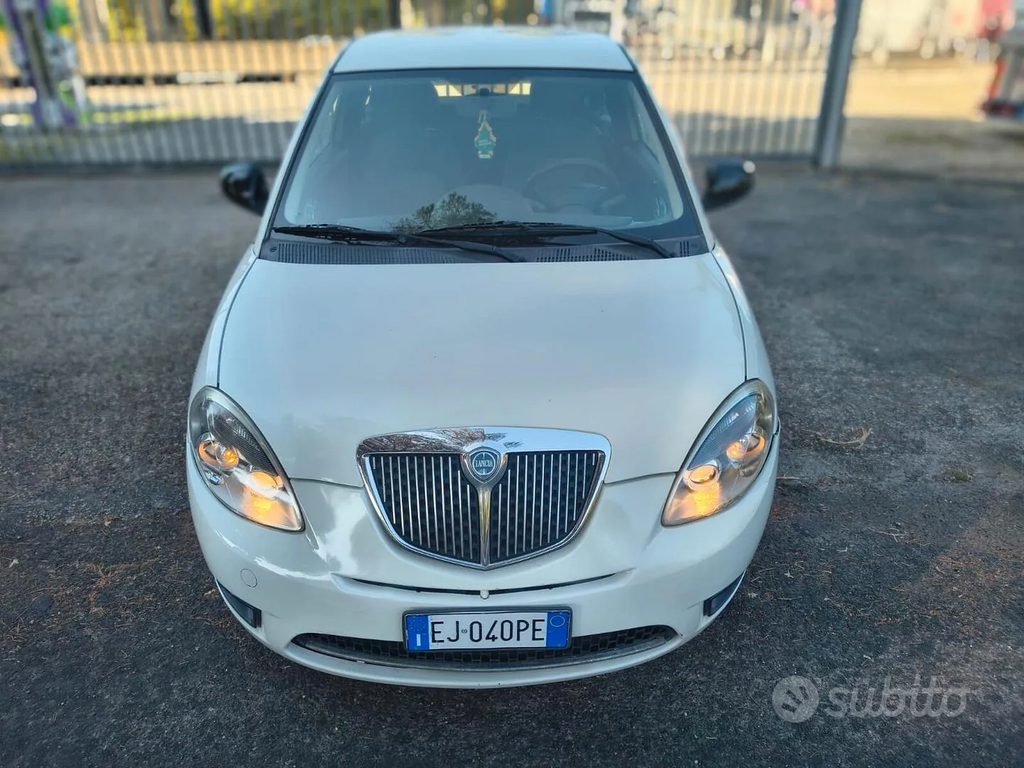 Lancia Ypsilon 2011 photo 4