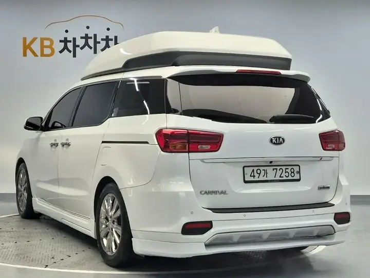 Kia Carnival 2019 photo 2