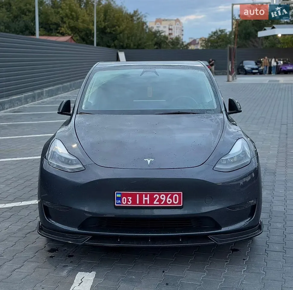 Tesla Model Y 2023 photo 3