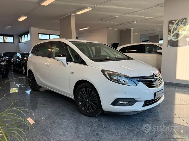 Opel Zafira 2019 photo 3