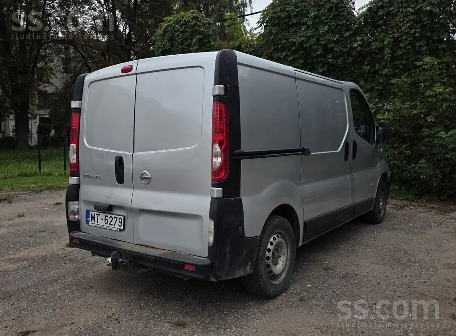Nissan Primastar 2010 photo 3