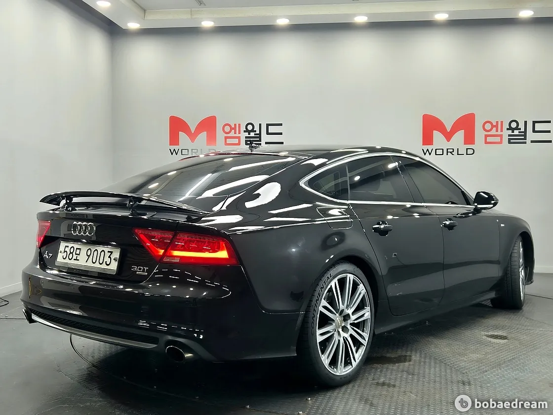 Audi A7 2014 photo 2