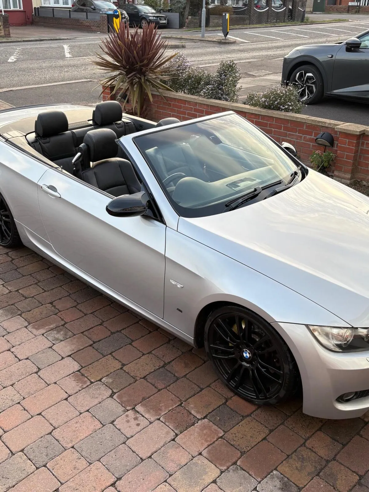BMW 3 Series 2009 photo 3