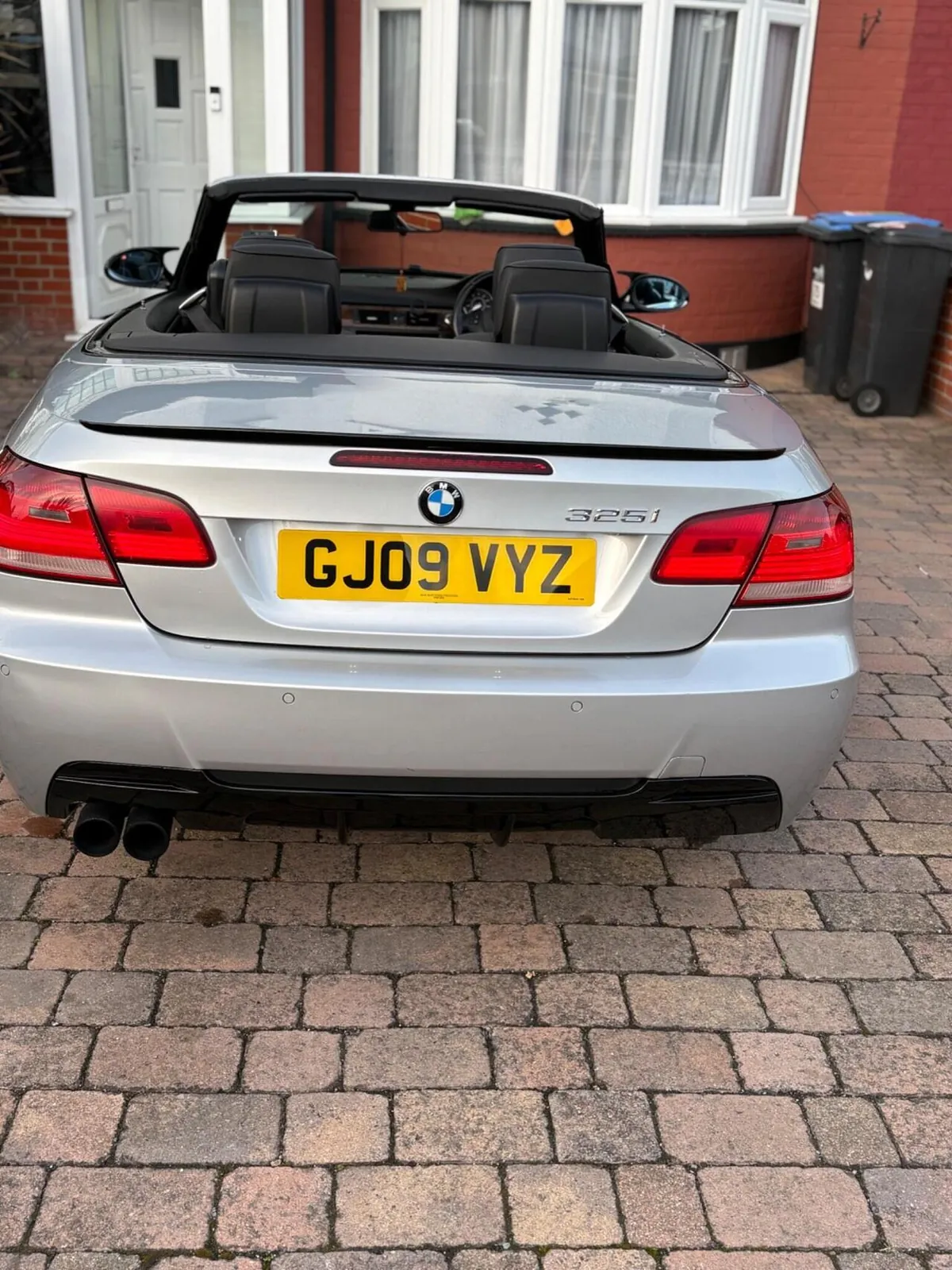 BMW 3 Series 2009 photo 2