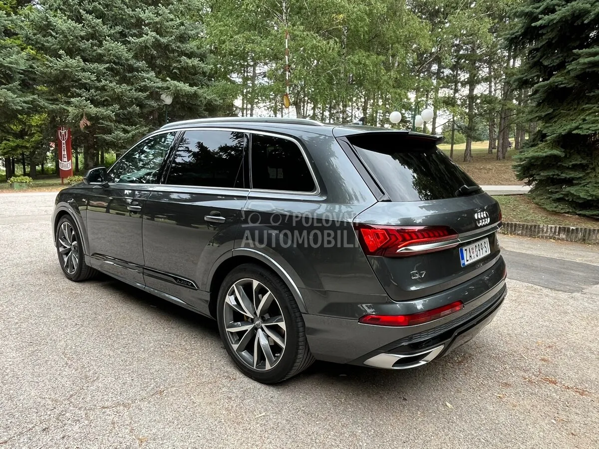 Audi Q7 2020 photo 4