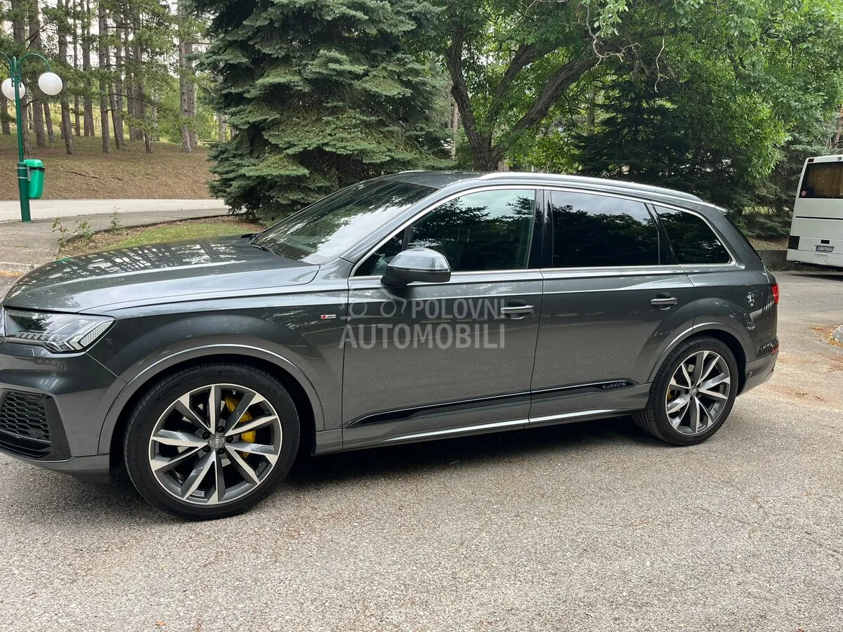 Audi Q7 2020 photo 3