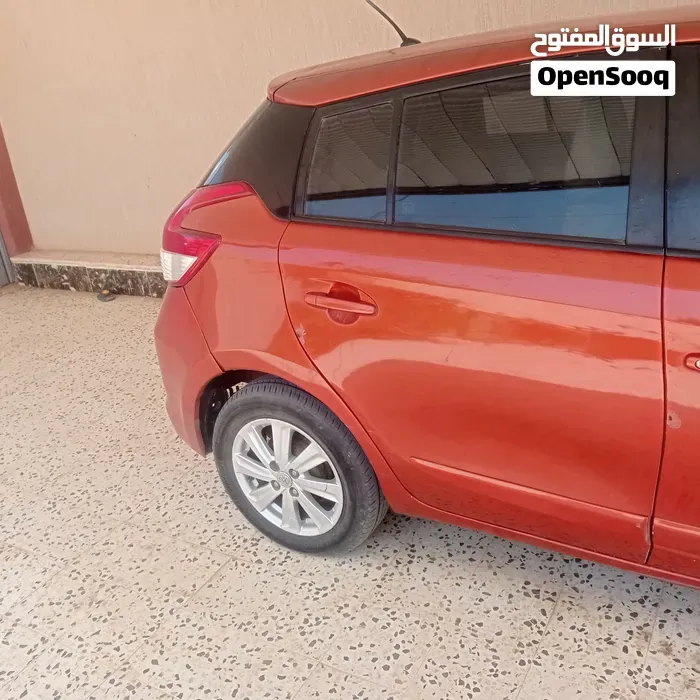 Toyota Yaris 2015 photo 4