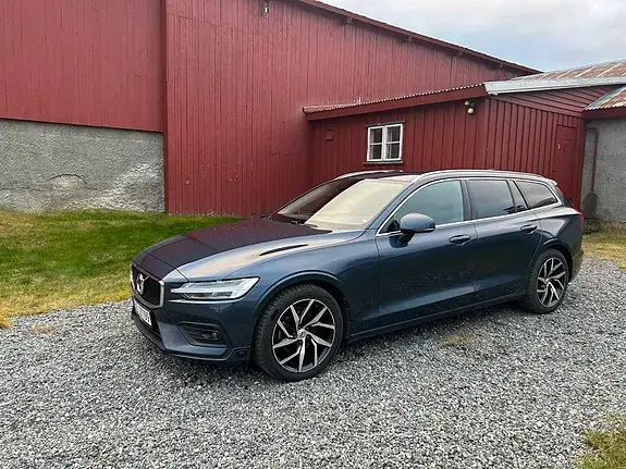 Volvo V60 2019 photo 2