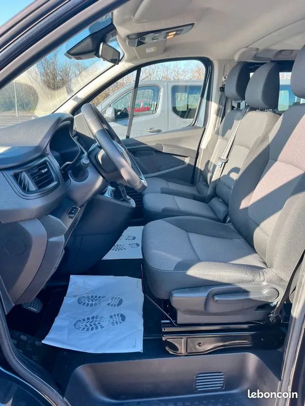 Renault Trafic 2022 photo 4