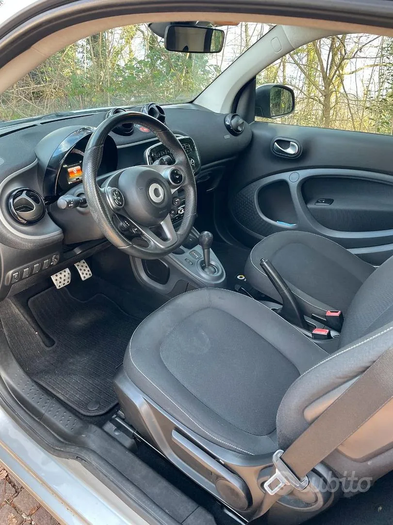 Smart Fortwo 2018 photo 3