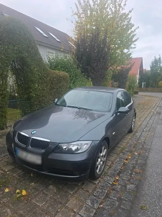 BMW 320I