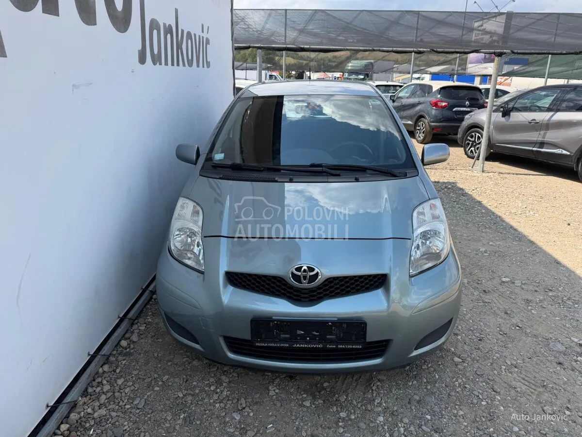Toyota Yaris 2011 photo 5