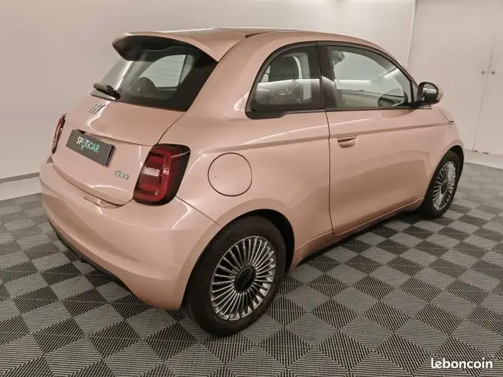 Fiat 500 2023 photo 4