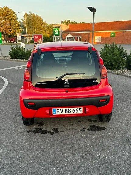 Peugeot 107 2013 photo 4