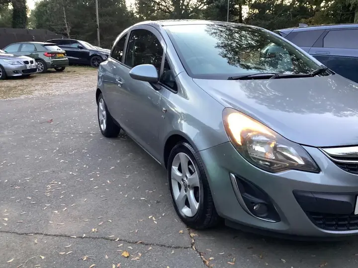 Vauxhall Corsa 2014 photo 2