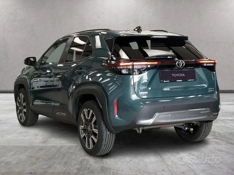 Toyota Yaris Cross 2025 photo 3