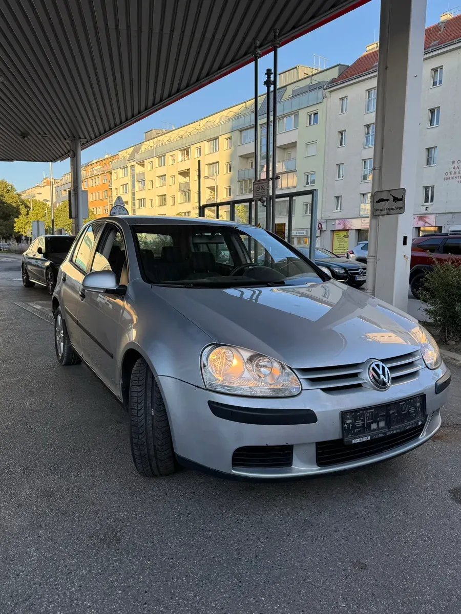 Volkswagen Golf 2005 photo 3