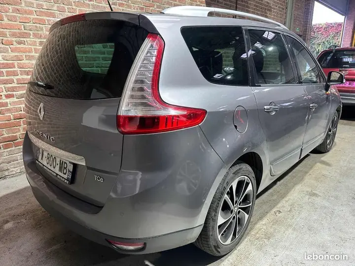 Renault Scenic 2014 photo 4