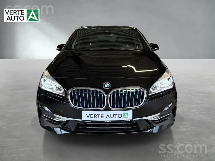 BMW 2 Series Active Tourer 2019 photo 2