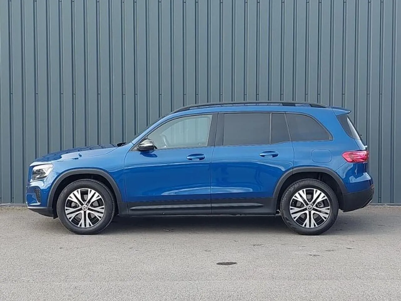 Mercedes-Benz Glb 2025 photo 4