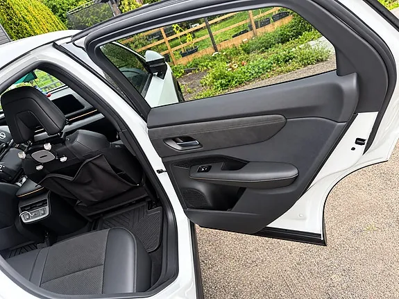 Nissan Ariya 2022 photo 2