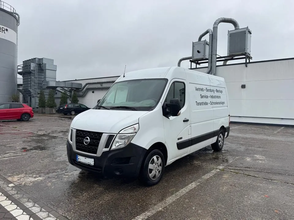 Nissan Nv400