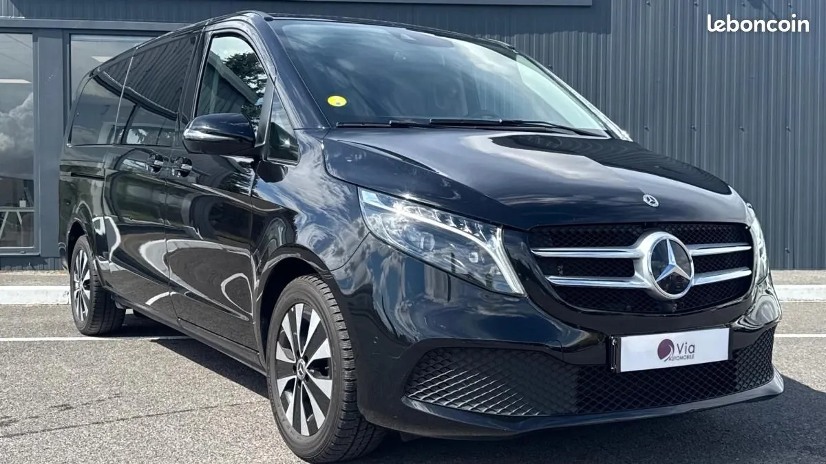Mercedes-Benz V 2024 photo 3