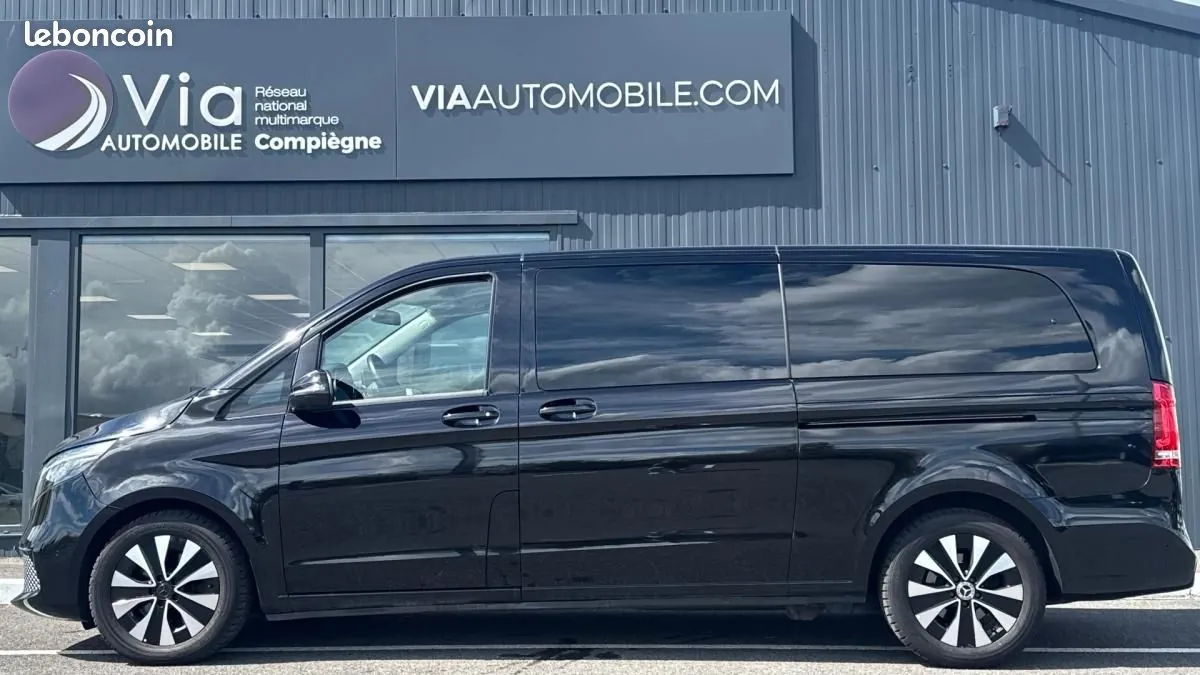 Mercedes-Benz V 2024 photo 4