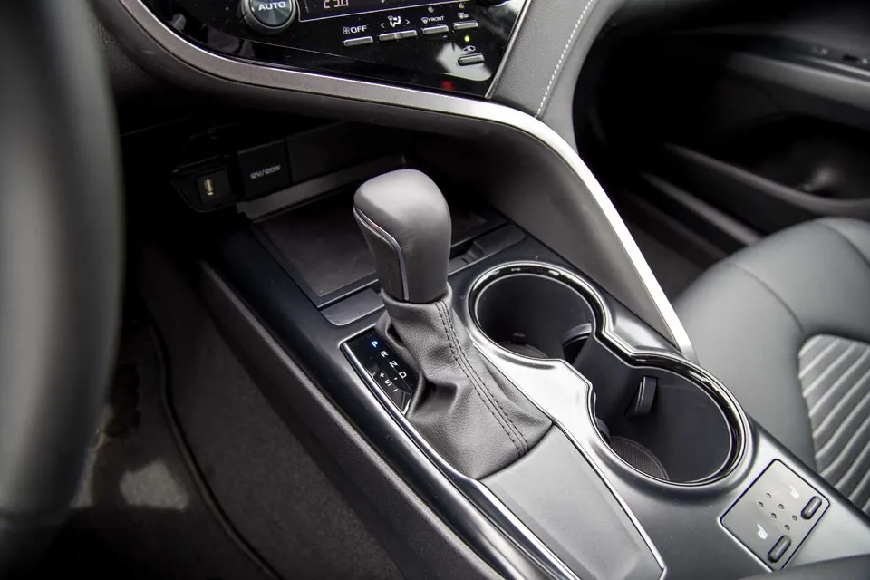 Toyota Camry 2020 photo 4