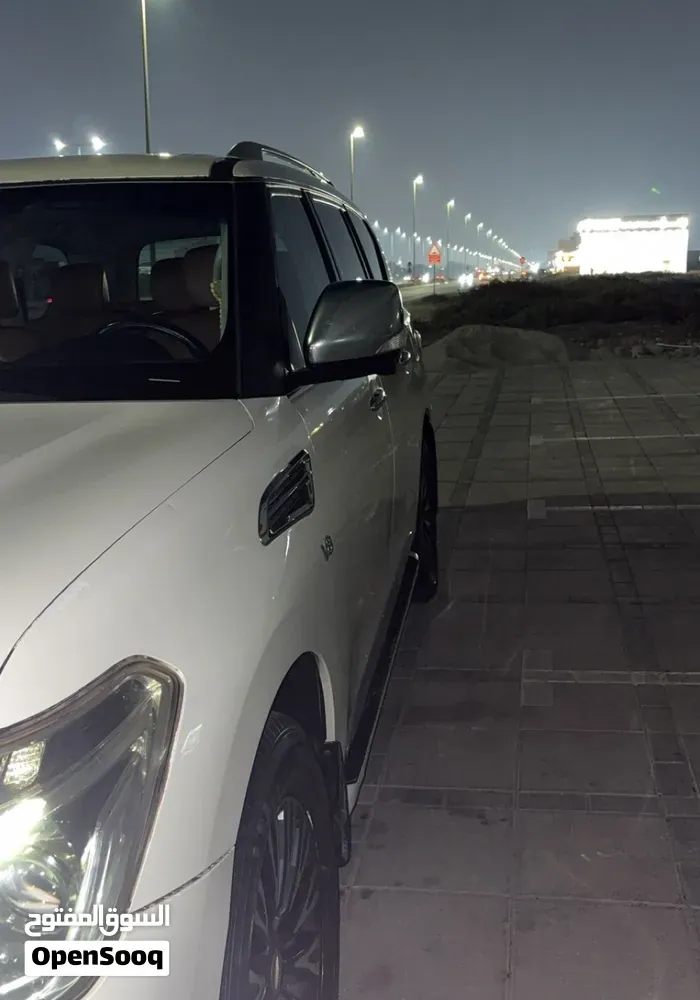 Nissan Patrol 2014 photo 2