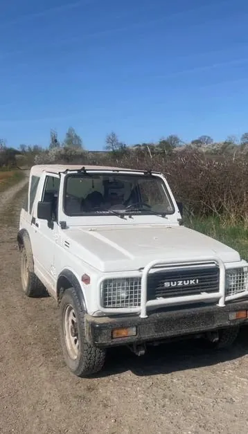 Suzuki Samurai