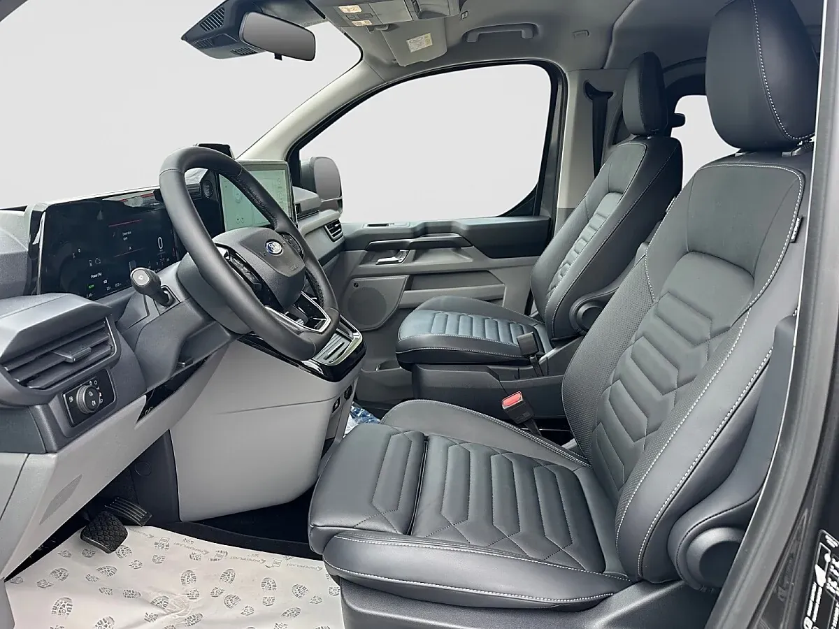 Ford Tourneo photo 3