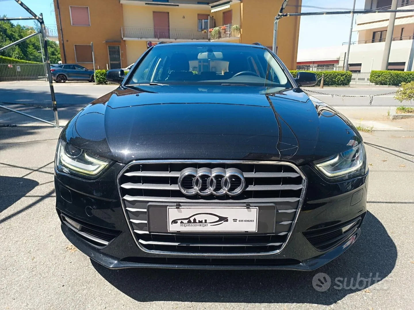 Audi A4 2014 photo 2