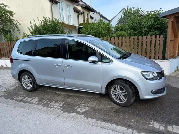 Volkswagen Sharan 2016 photo 2