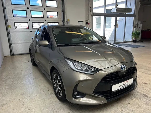 Toyota Yaris 2023 photo 4