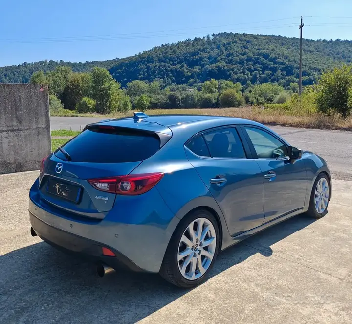 Mazda Mazda3 2015 photo 5