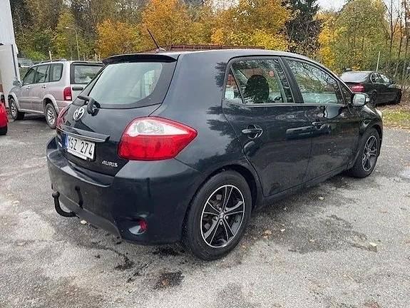 Toyota Auris 2012 photo 4