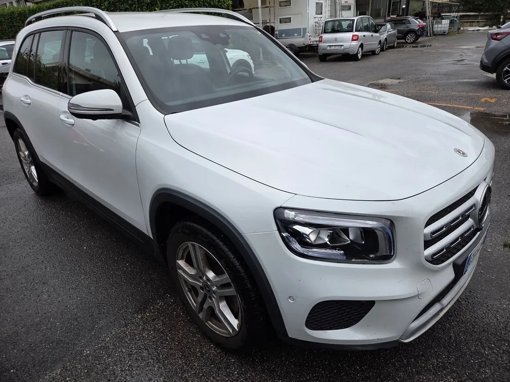 Mercedes-Benz Glb