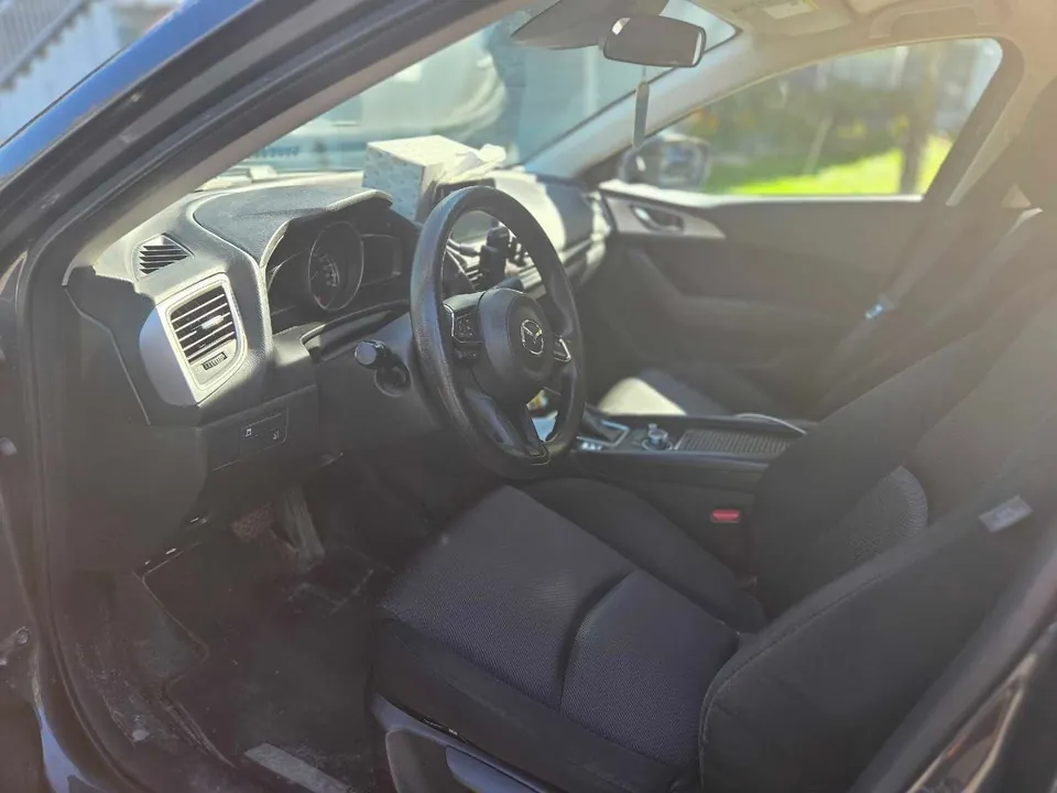 Mazda 3 2018 photo 5