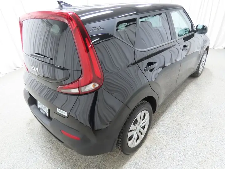 Kia Soul 2022 photo 3