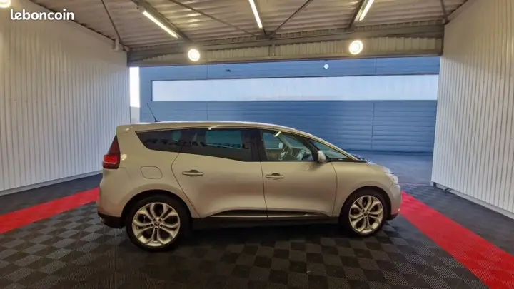 Renault Grand Scenic 2020 photo 4