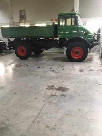 Mercedes-Benz Unimog 416