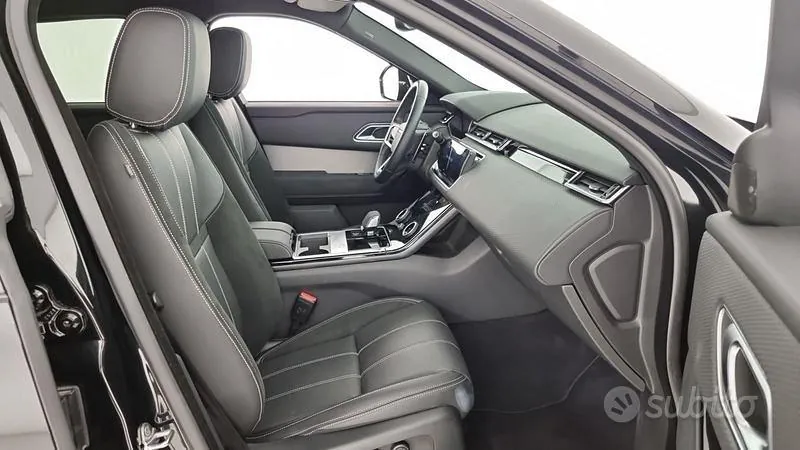 Land Rover Range Rover Velar 2022 photo 3