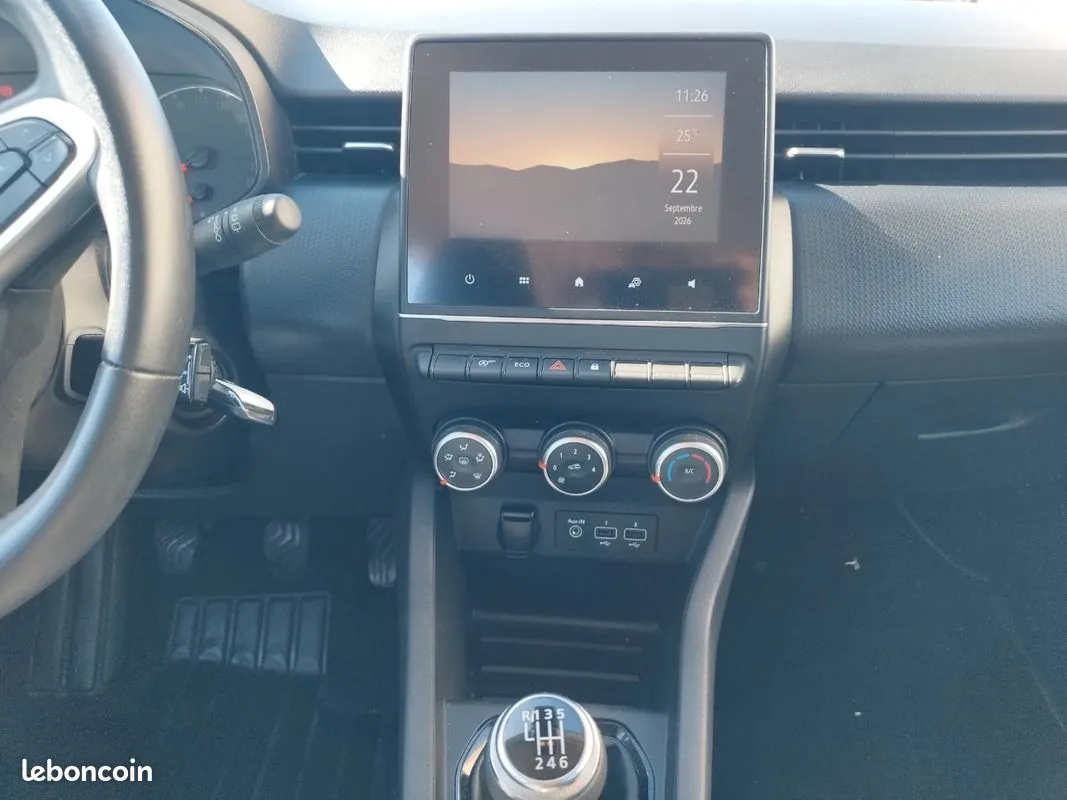 Renault Clio 2022 photo 5