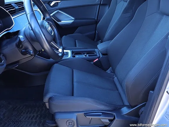 Audi Q3 2019 photo 5