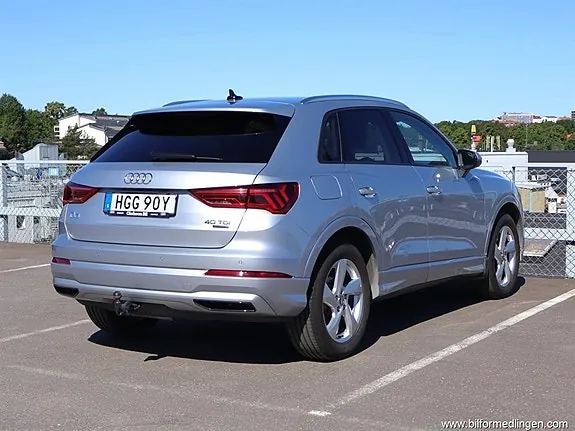 Audi Q3 2019 photo 4