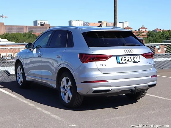 Audi Q3 2019 photo 3