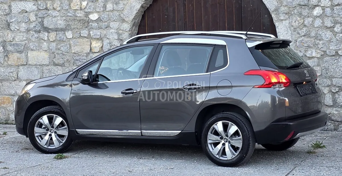 Peugeot 2008 2015 photo 4